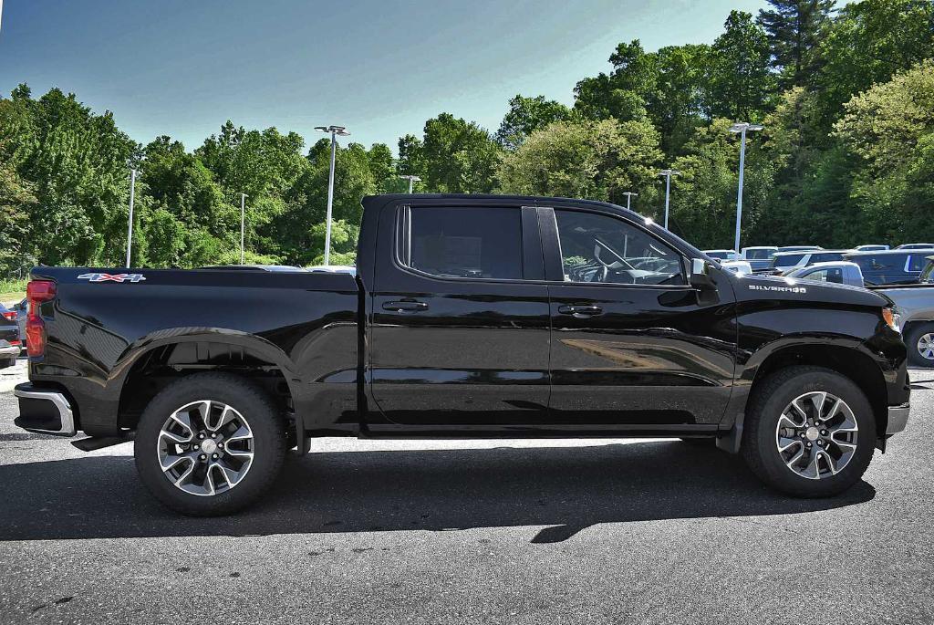 new 2025 Chevrolet Silverado 1500 car, priced at $52,995