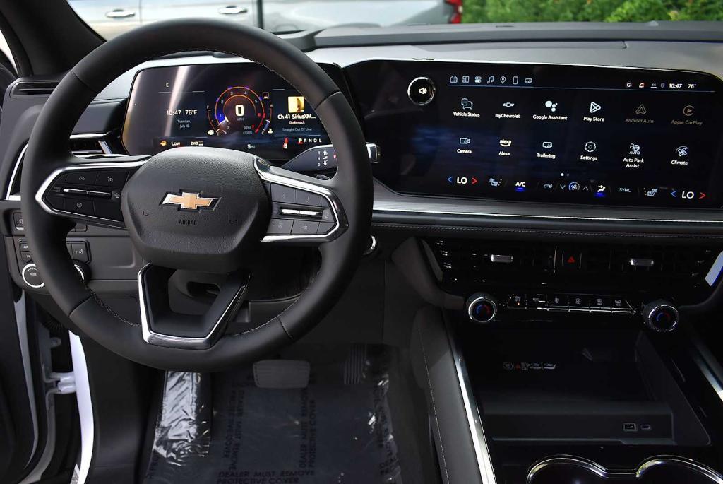 new 2025 Chevrolet Suburban car, priced at $72,470