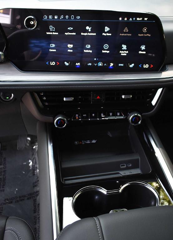 new 2025 Chevrolet Suburban car, priced at $72,470