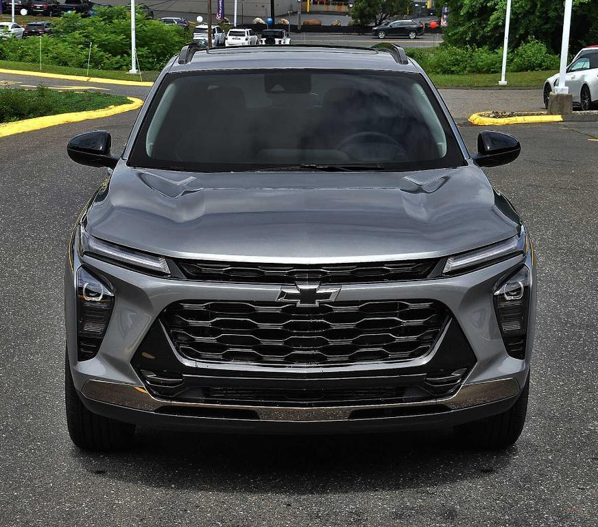 new 2025 Chevrolet Trax car, priced at $24,985