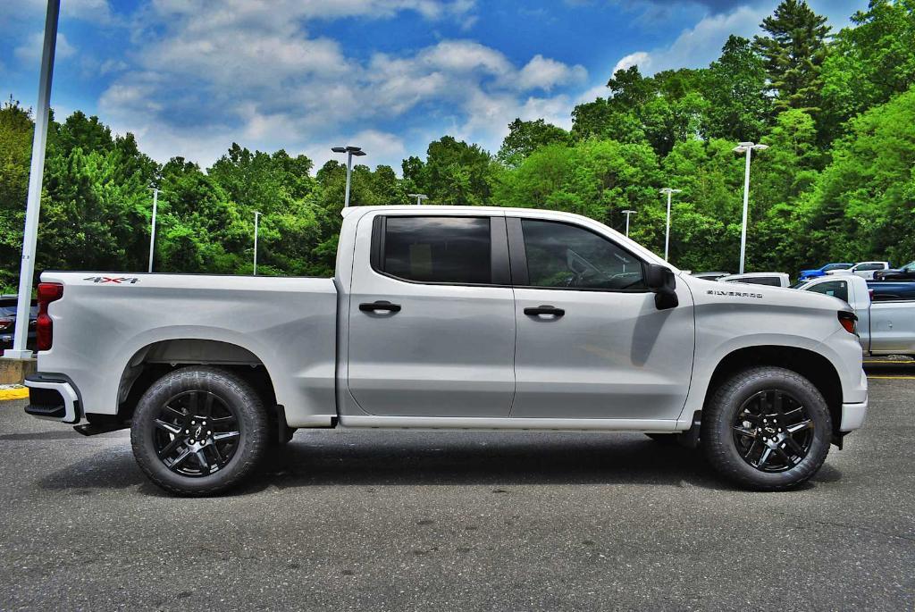 new 2025 Chevrolet Silverado 1500 car, priced at $45,990