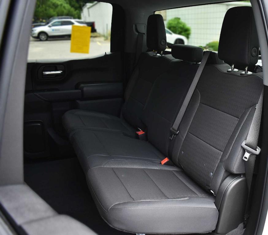 new 2025 Chevrolet Silverado 1500 car, priced at $45,990