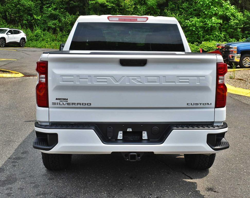 new 2025 Chevrolet Silverado 1500 car, priced at $45,990