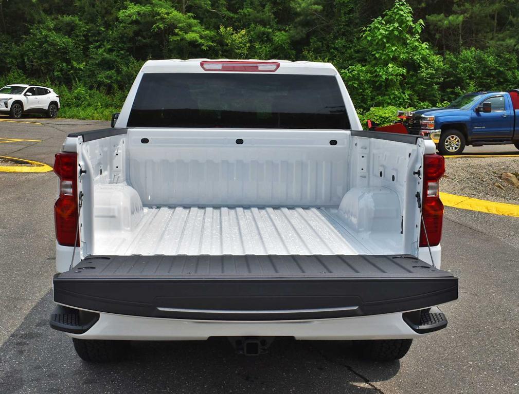 new 2025 Chevrolet Silverado 1500 car, priced at $45,990