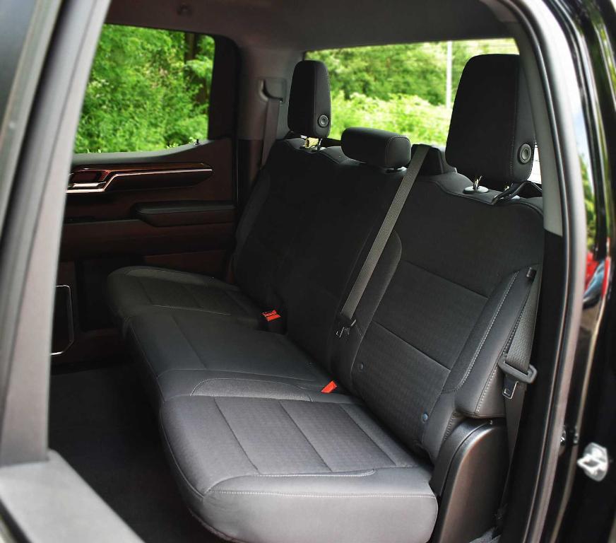 used 2022 Chevrolet Silverado 1500 car, priced at $43,877