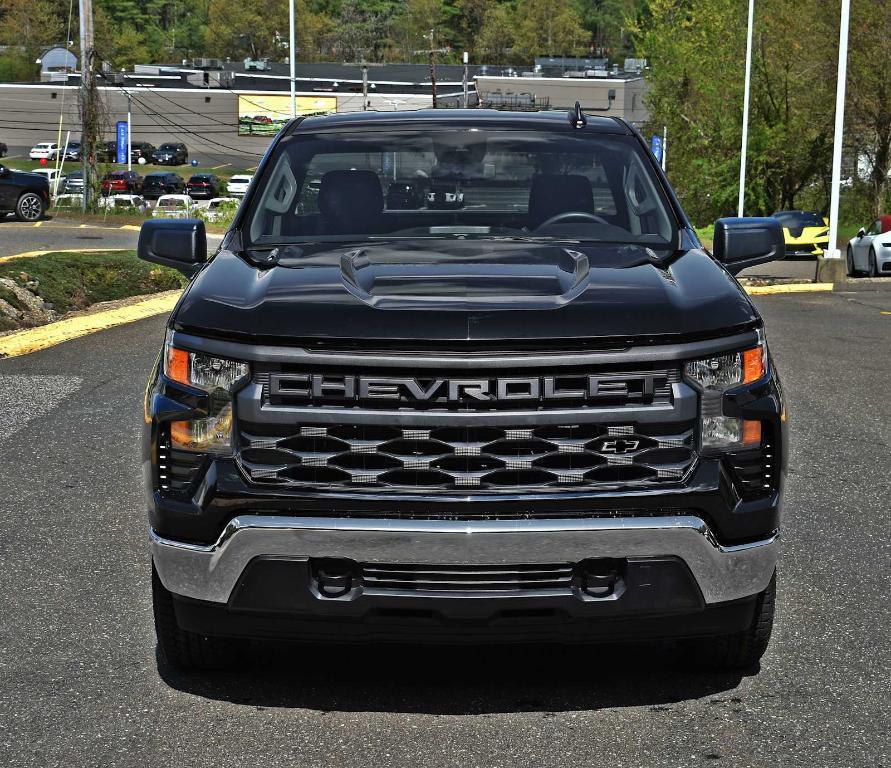 new 2025 Chevrolet Silverado 1500 car, priced at $40,305