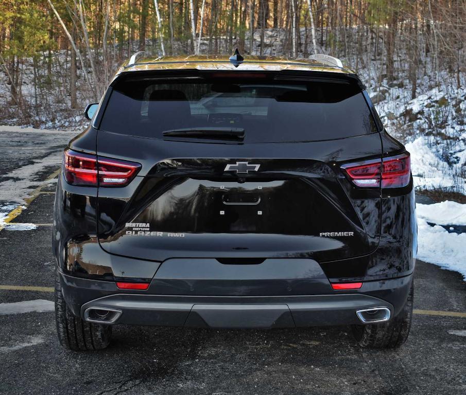 new 2025 Chevrolet Blazer car, priced at $45,115