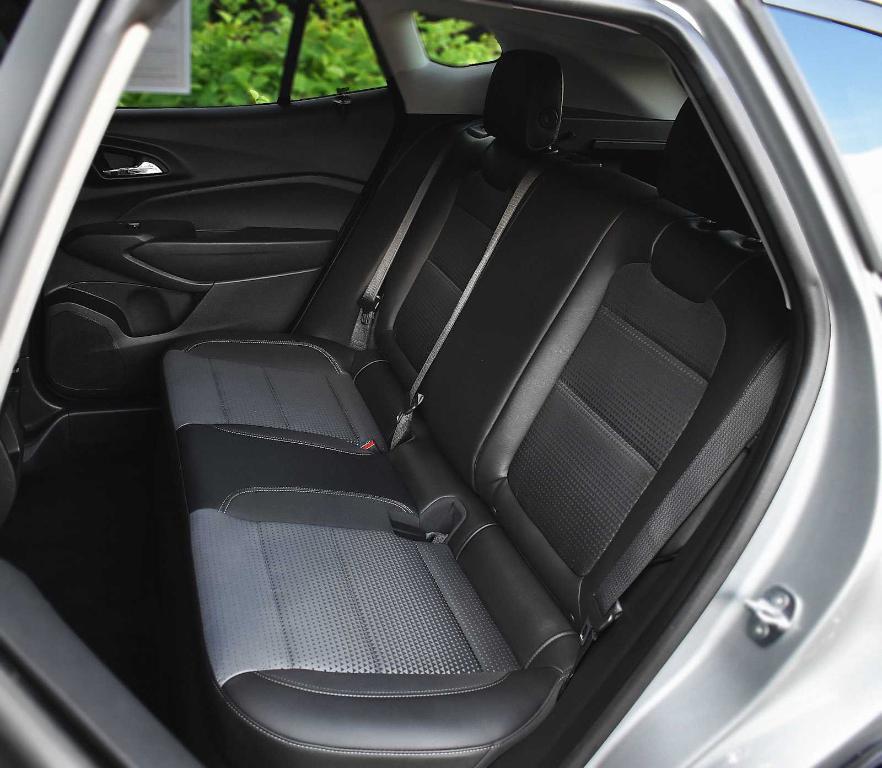 used 2024 Chevrolet Trax car, priced at $21,877