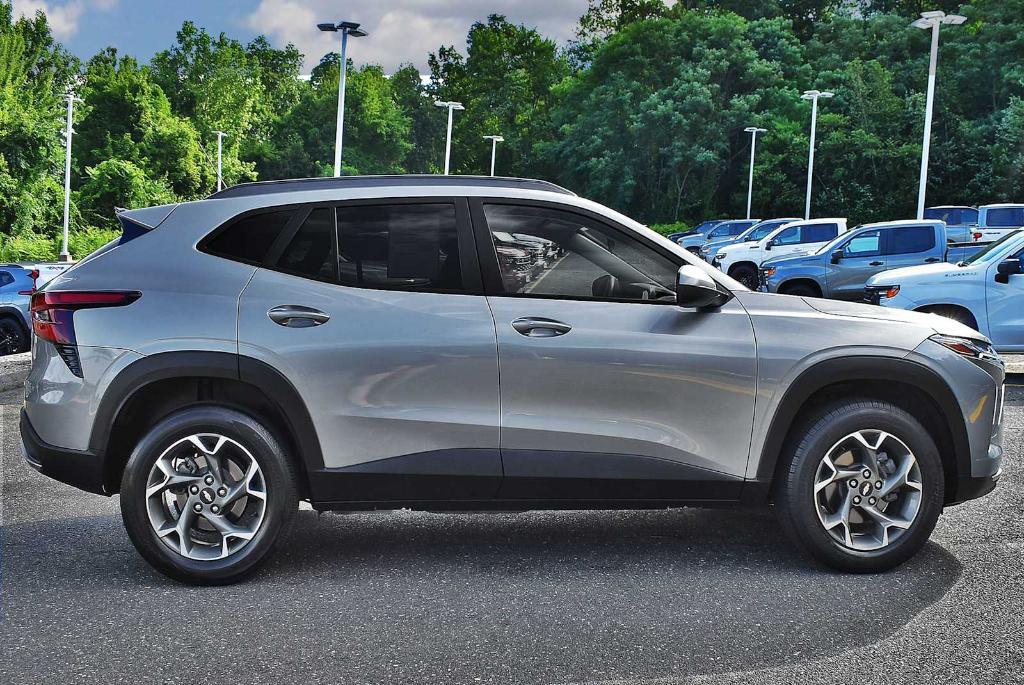 used 2024 Chevrolet Trax car, priced at $21,877