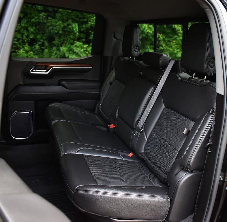 used 2022 GMC Sierra 1500 car, priced at $49,877
