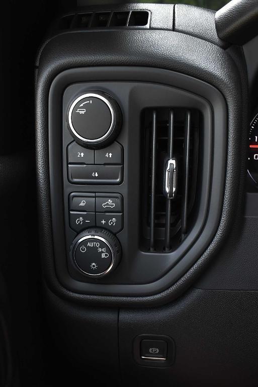 new 2025 Chevrolet Silverado 2500 car, priced at $53,725