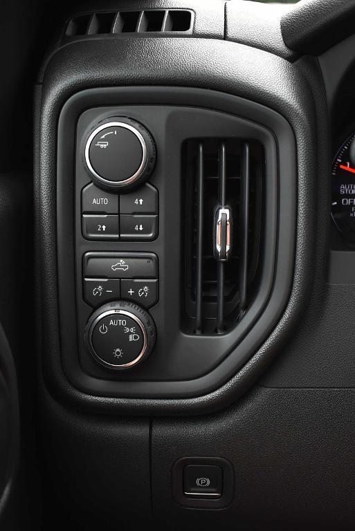 new 2025 Chevrolet Silverado 1500 car, priced at $50,930