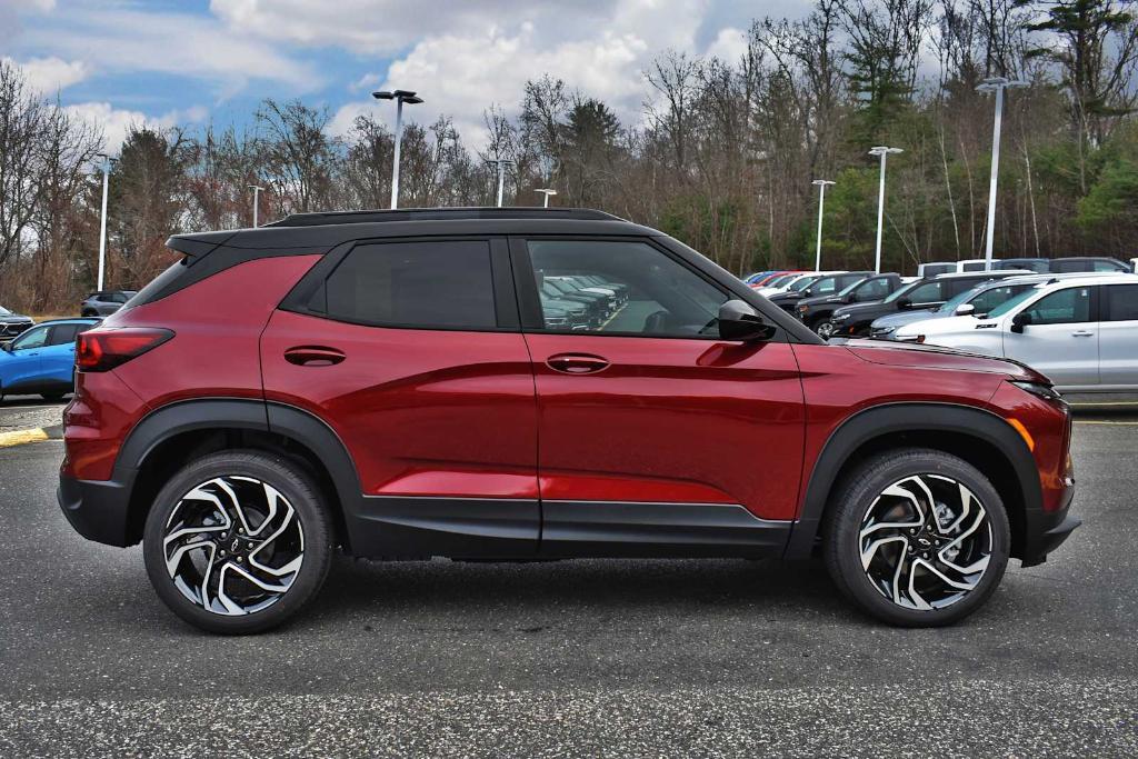 new 2025 Chevrolet TrailBlazer car, priced at $33,275