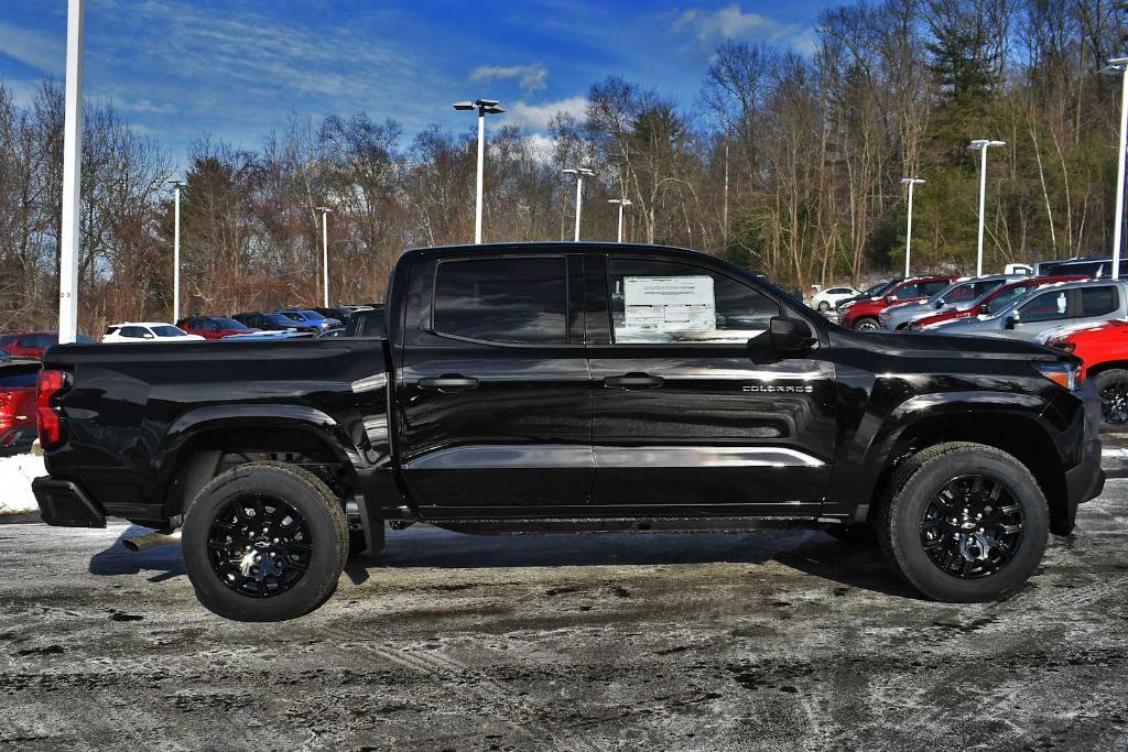 new 2025 Chevrolet Colorado car, priced at $32,330