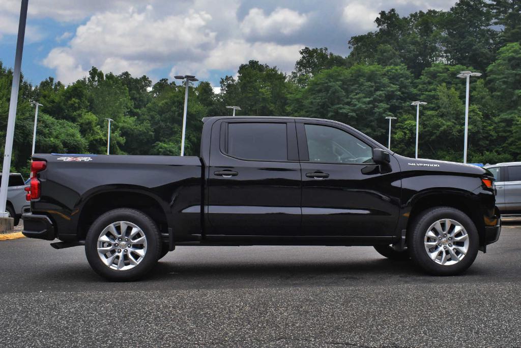 new 2024 Chevrolet Silverado 1500 car, priced at $42,215