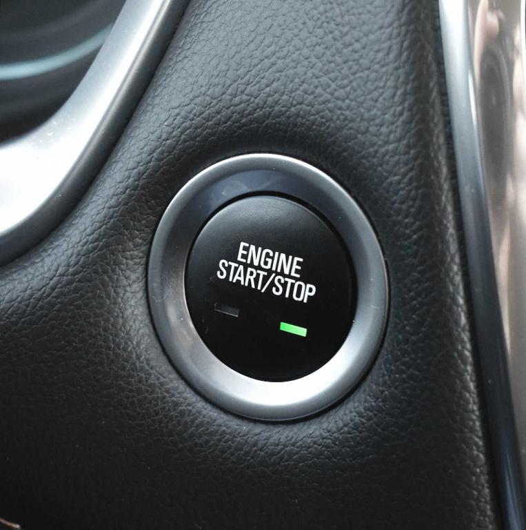 used 2021 Chevrolet Traverse car, priced at $31,877