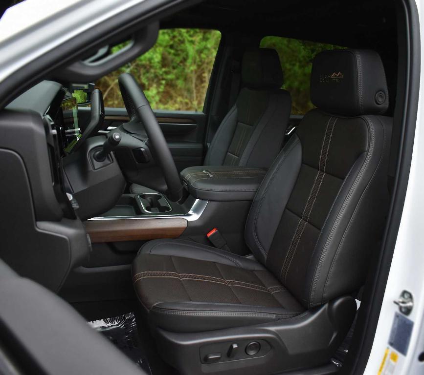 new 2025 Chevrolet Silverado 3500 car, priced at $88,900