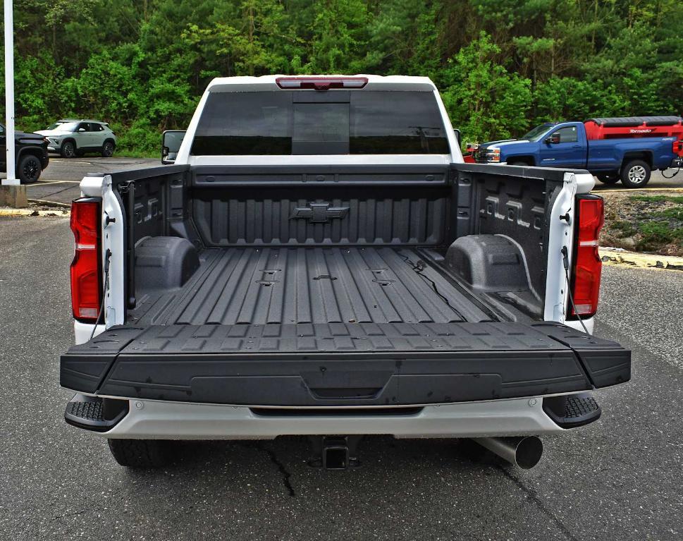 new 2025 Chevrolet Silverado 3500 car, priced at $88,900