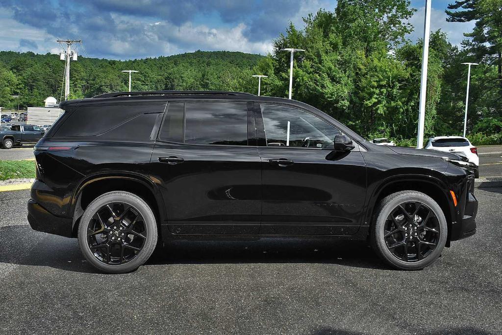 new 2025 Chevrolet Traverse car, priced at $55,040