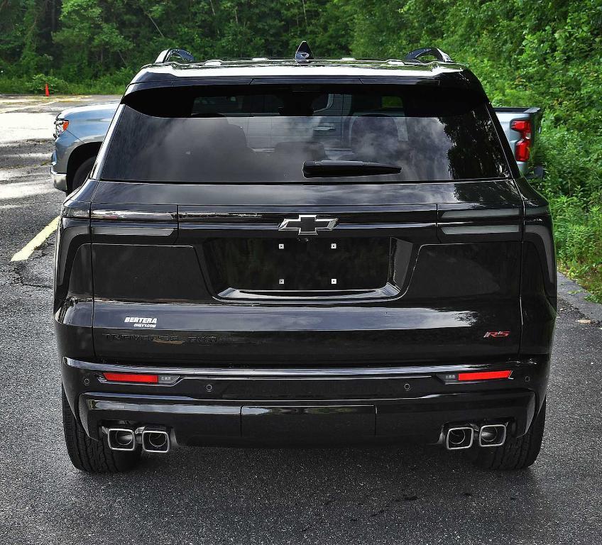 new 2025 Chevrolet Traverse car, priced at $55,040