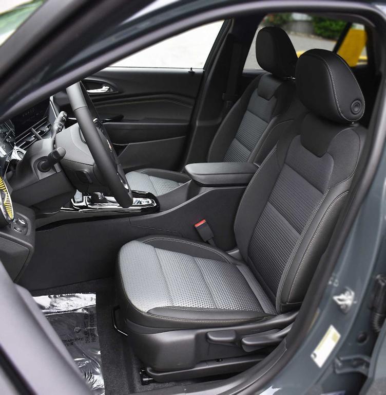 new 2025 Chevrolet Trax car, priced at $23,735