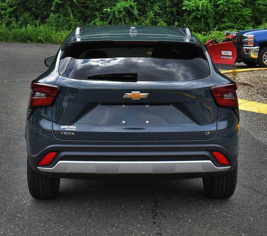 new 2025 Chevrolet Trax car, priced at $23,735