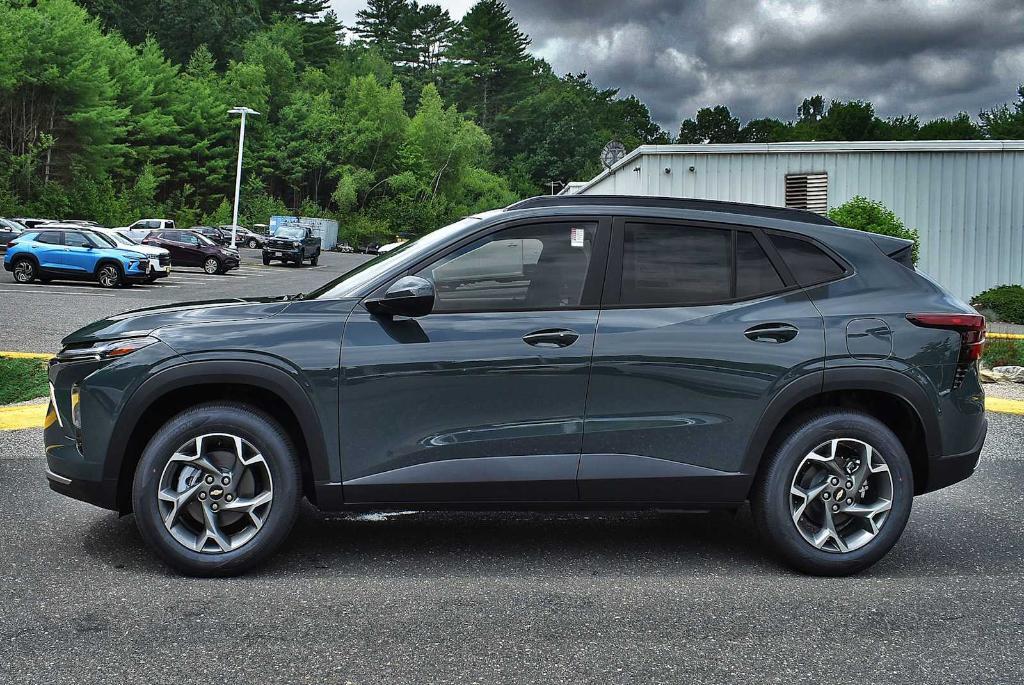 new 2025 Chevrolet Trax car, priced at $23,735