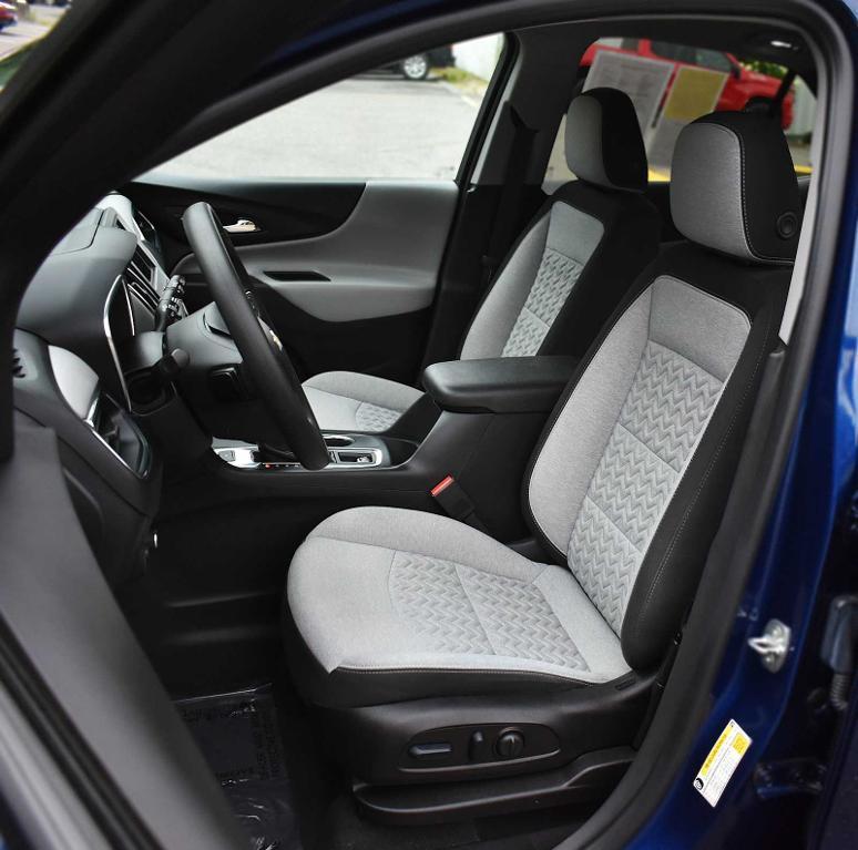 used 2023 Chevrolet Equinox car, priced at $22,877