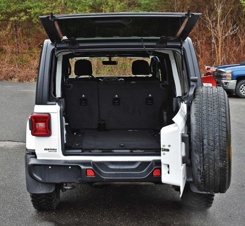 used 2020 Jeep Wrangler Unlimited car, priced at $31,877