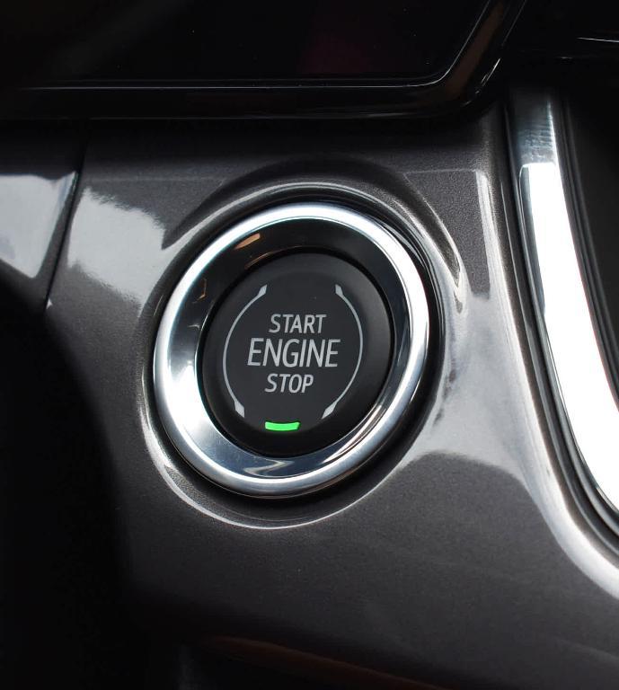 new 2025 Chevrolet Trax car, priced at $24,985