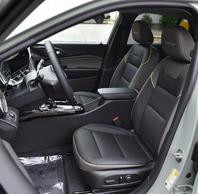 new 2025 Chevrolet Trax car, priced at $24,985