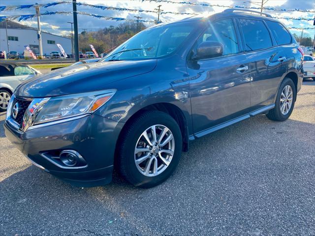 used 2014 Nissan Pathfinder car, priced at $9,850