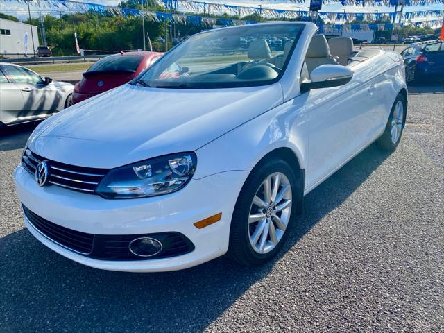 used 2014 Volkswagen Eos car, priced at $10,850