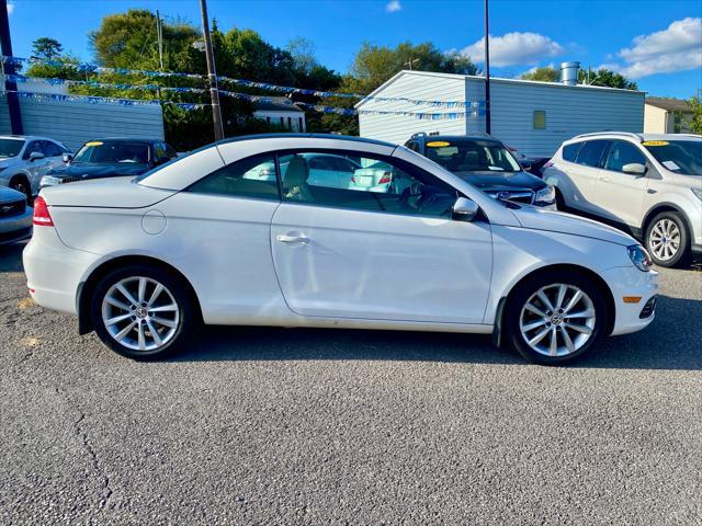 used 2014 Volkswagen Eos car, priced at $10,850