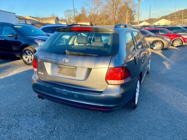 used 2013 Volkswagen Jetta SportWagen car, priced at $5,995