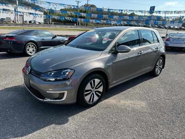 used 2015 Volkswagen e-Golf car, priced at $8,995