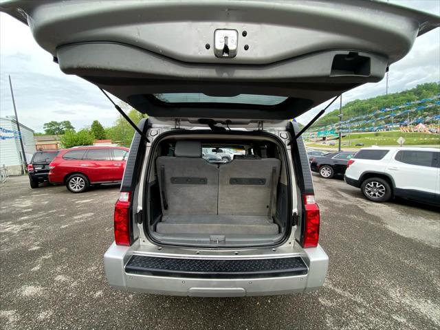 used 2006 Jeep Commander car, priced at $5,990