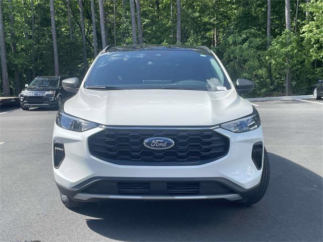 used 2025 Ford Escape car, priced at $31,500