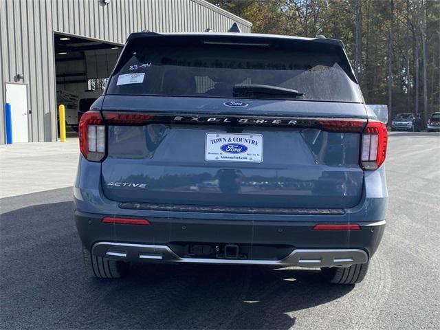 new 2025 Ford Explorer car, priced at $42,865