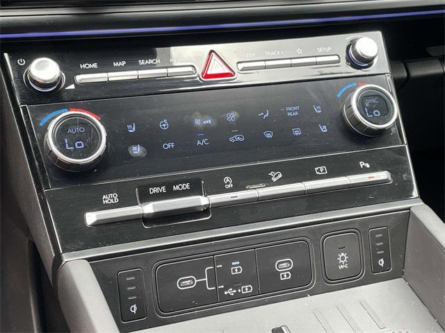 used 2024 Hyundai Santa Fe car, priced at $39,598