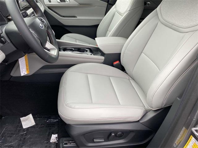 new 2025 Ford Explorer car, priced at $41,799