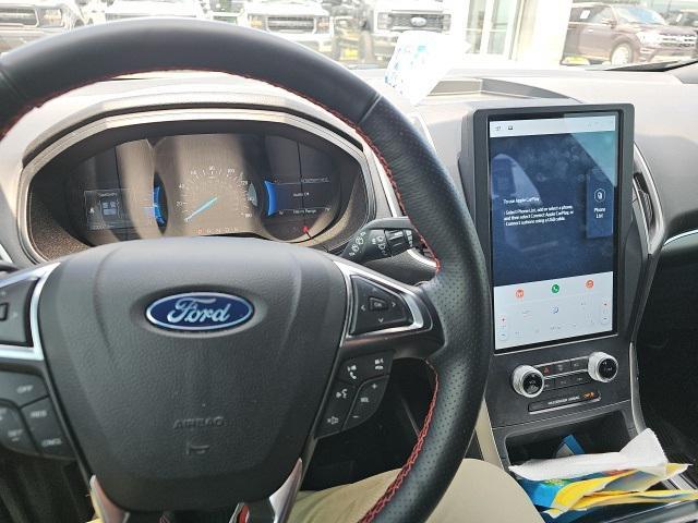 used 2023 Ford Edge car, priced at $30,990
