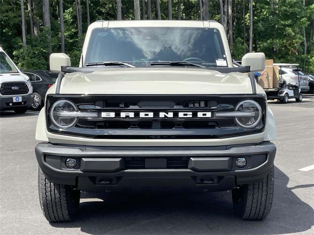 new 2025 Ford Bronco car, priced at $50,670