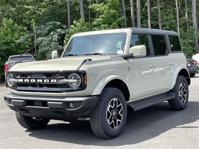 new 2025 Ford Bronco car, priced at $50,670