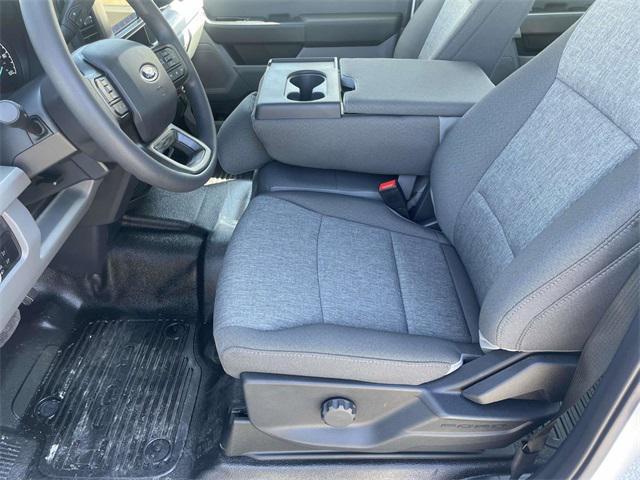 new 2025 Ford F-250 car, priced at $62,915