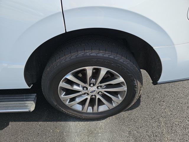 used 2018 Ford Expedition car, priced at $23,990