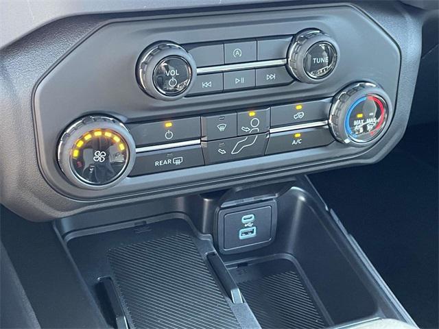 new 2025 Ford Bronco car, priced at $47,509