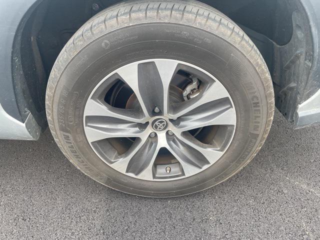 used 2022 Toyota Highlander car, priced at $36,500