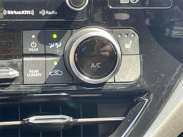 used 2022 Toyota Highlander car, priced at $36,500