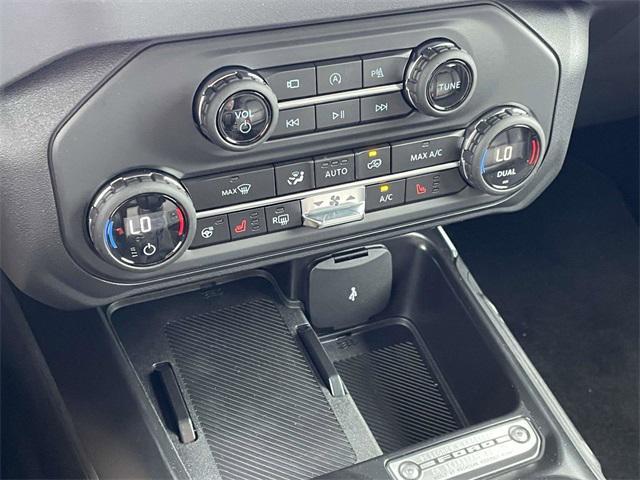 new 2025 Ford Bronco car, priced at $55,672